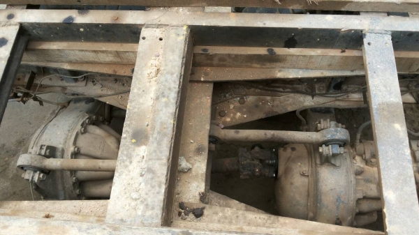 ขายรถบรรทุก 10 ล้อเทเลอร์ MITSUBISHI FN527TF 220 แรงม้า ราคา 800000