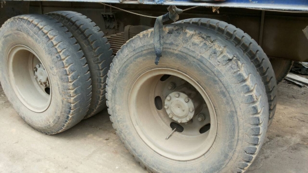 ขายรถบรรทุก 10 ล้อเทเลอร์ MITSUBISHI FN527TF 220 แรงม้า ราคา 800000