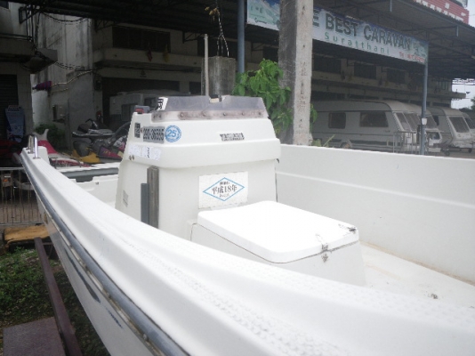 เรือ Yamaha 17 ฟุต ป้อมกลาง