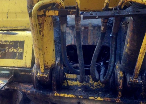 **330,000 บ.ต่อรอง/// แบคโฮ KOBELCO MARK-3 SK200 เก๋งเทา ตามสภาพ **ขายตัด KOBELCO SK200 MARK-3 เก๋งเทาแท้ แบคโฮ รุ่นพิมพ์นิยม ตามสภาพ ขายตัด/ขายเป็นอะไหล่ HYD.EXCAVATOR KOBELCO SK200 MARK-3 S/N.ซีเรียล YN-17338 เก๋งเทาแท้ เครื่อง/ปั้ม เดิมๆ ไฟฟ้าตัด ครับ