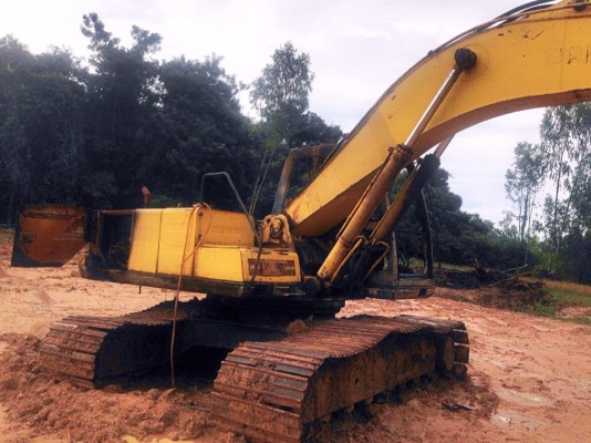 **330,000 บ.ต่อรอง/// แบคโฮ KOBELCO MARK-3 SK200 เก๋งเทา ตามสภาพ **ขายตัด KOBELCO SK200 MARK-3 เก๋งเทาแท้ แบคโฮ รุ่นพิมพ์นิยม ตามสภาพ ขายตัด/ขายเป็นอะไหล่ HYD.EXCAVATOR KOBELCO SK200 MARK-3 S/N.ซีเรียล YN-17338 เก๋งเทาแท้ เครื่อง/ปั้ม เดิมๆ ไฟฟ้าตัด ครับ