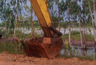 **330,000 บ.ต่อรอง/// แบคโฮ KOBELCO MARK-3 SK200 เก๋งเทา ตามสภาพ **ขายตัด KOBELCO SK200 MARK-3 เก๋งเทาแท้ แบคโฮ รุ่นพิมพ์นิยม ตามสภาพ ขายตัด/ขายเป็นอะไหล่ HYD.EXCAVATOR KOBELCO SK200 MARK-3 S/N.ซีเรียล YN-17338 เก๋งเทาแท้ เครื่อง/ปั้ม เดิมๆ ไฟฟ้าตัด ครับ