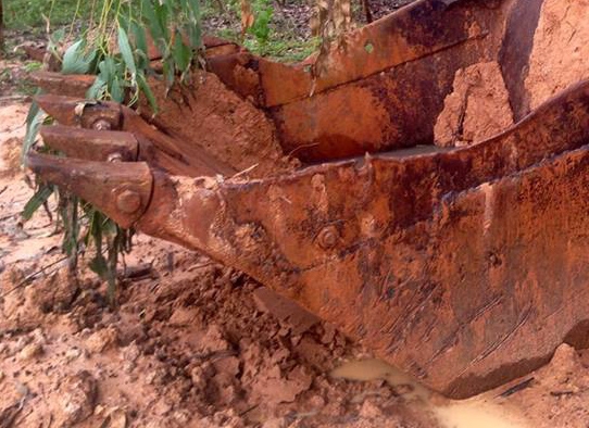 **330,000 บ.ต่อรอง/// แบคโฮ KOBELCO MARK-3 SK200 เก๋งเทา ตามสภาพ **ขายตัด KOBELCO SK200 MARK-3 เก๋งเทาแท้ แบคโฮ รุ่นพิมพ์นิยม ตามสภาพ ขายตัด/ขายเป็นอะไหล่ HYD.EXCAVATOR KOBELCO SK200 MARK-3 S/N.ซีเรียล YN-17338 เก๋งเทาแท้ เครื่อง/ปั้ม เดิมๆ ไฟฟ้าตัด ครับ