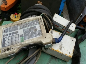 ขาย เครื่องเชื่อม robot แบบใช้แก๊ส คาร์บอนไดออกไซด์ co2 เชื่อมงานได้สวยมาก ไม่มีขี้ เก่านอกแท้ ขาย เครื่องเชื่อม robot แบบใช้แก๊ส คาร์บอนไดออกไซด์ co2 เชื่อมงานได้สวยมาก ไม่มีขี้ เก่านอกแท้