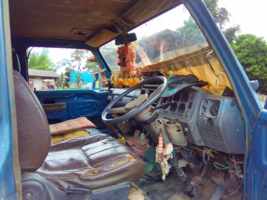 ขายด่วนหกล้อMAZDA