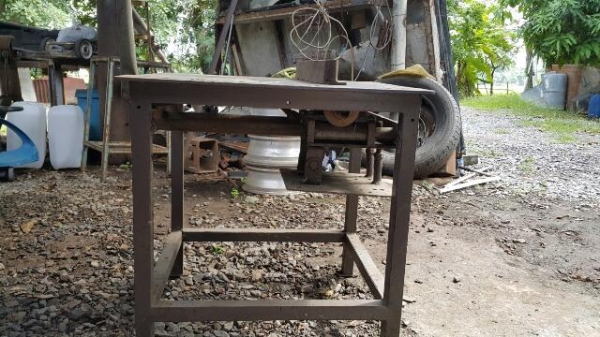 โต๊ะตัดอลูมิเนียม