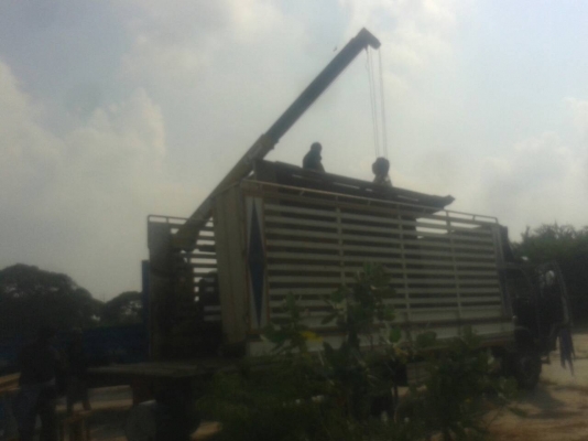 กระบะดัมพ์สามมิตร ยาว 4 เมตร กว้าง 2.10 เมตร มีปั๊มเกียร์ฝากครบ