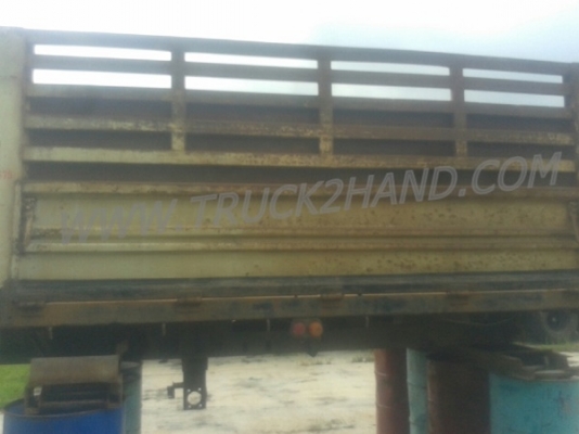 กระบะดัมพ์สามมิตร ยาว 4 เมตร กว้าง 2.10 เมตร มีปั๊มเกียร์ฝากครบ