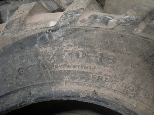 ยางเปอร์เซ็นต์ ขอบ 15.5/70-18