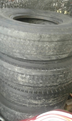 ยางเรเดียน8.25-16 6เส้น