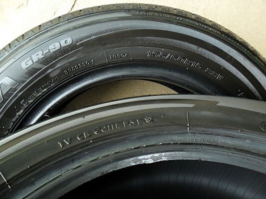 ยางขอบ15 บริดสโตน195-60-R15ลงพื้นปลายปี13 (4เส้น 2,900บ)