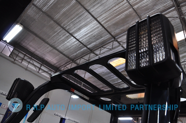 ขายรถโฟล์คลิฟท์มือสอง TOYOTA รุ่น 7FG30 ราคา 355,000 บาท นำเข้าจากประเทศญี่ปุ่น 100\% ไม่เคยใช้งานในไทย