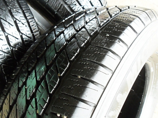 ยางขอบ17กระบะสูง มิชลิน 265-65R17ลงพื้นกลางปี13 (4เส้น 3,400บ)ดอกตรึม