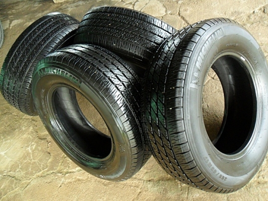 ยางขอบ17กระบะสูง มิชลิน 265-65R17ลงพื้นกลางปี13 (4เส้น 3,400บ)ดอกตรึม