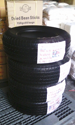 ยางขอบ17กระบะสูง มิชลิน 265-65R17ลงพื้นกลางปี13 (4เส้น 3,400บ)ดอกตรึม