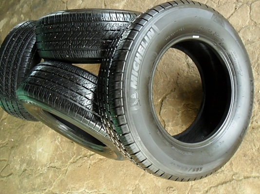 ยางขอบ17กระบะสูง มิชลิน 265-65R17ลงพื้นกลางปี13 (4เส้น 3,400บ)ดอกตรึม