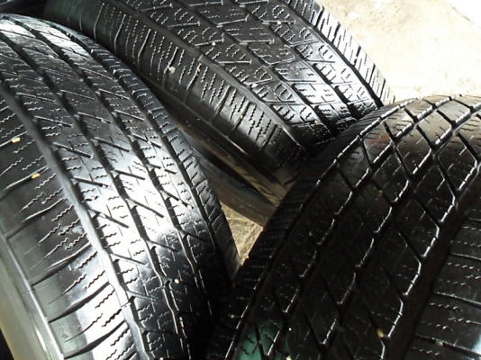 ยางขอบ17กระบะสูง มิชลิน 265-65R17ลงพื้นกลางปี13 (4เส้น 3,400บ)ดอกตรึม