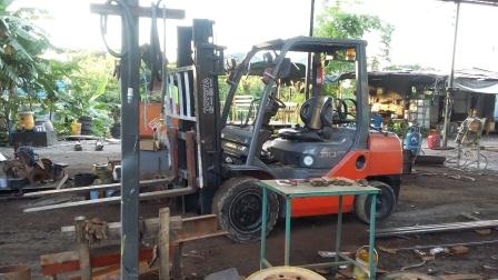 ขายโฟลค์ลิฟ สวยๆๆเลย 3 ตัน