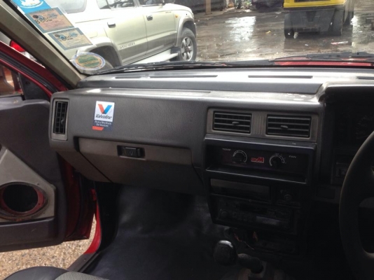 ขายรถนิสสันฝาแดง เครื่องแน่นๆ BD25 ทะเบียนขาดเมษา 58 เอกสารพร้อมโอน ขายถูก 56000 บาท ขายรถนิสสันฝาแดง เครื่องแน่นๆ BD25 ทะเบียนขาดเมษา 58 เอกสารพร้อมโอน ขายถูก 56000 บาท