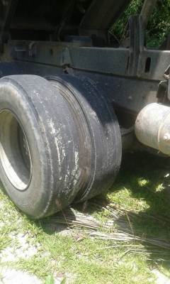 รถอีซูซุ 10 ล้อดั้ม FXZ  300 แรงม้า ปี 52. ( รถวิ่ง 15x,xxx กว่า กม. )     สนใจติดต่อ  081 - 6079515