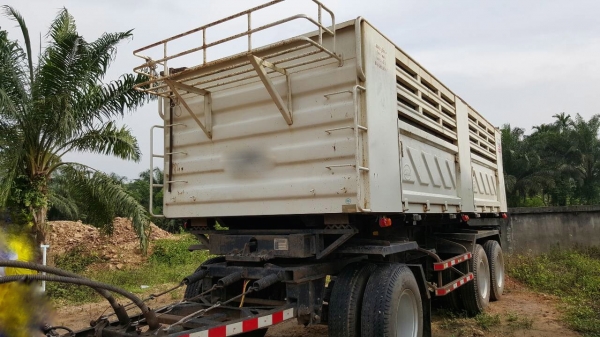 รถฮีโน่  10  ล้อดั้ม FM2P  380  แรงม้า.  ปี 56  ( ขายแม่ , ลูก )    สนใจติดต่อ  081 - 6079515