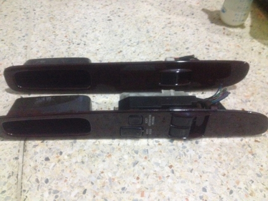 สวิตกระจกไฟฟ้า TOYOTA GRANVIA ของเก่าญี่ปุ่นเเท้สภาพสวยชุดละ