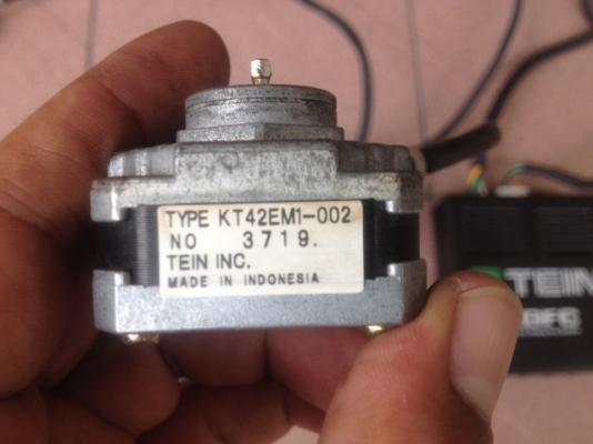 ตัวปรับโช้คไฟฟ้า TEIN EDFC พร้อมมอเตอร์ของเก่าญี่ปุ่นเเท้สภาพสวยของตามรูป