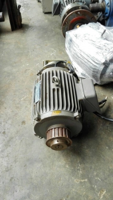 Sale>> มอเตอร์เบรค Toshiba Japan ใช้งานได้ 2 ระบบ 1.5 / 1 แรง.รอบ 3400 / 750 มี 2 รอบให้เลือกใช้งาน 089-2499-123 นครปฐม