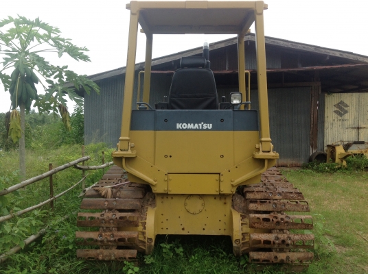 ขายรถแทรกเตอร์  KOMATSU D37 P (6D95)