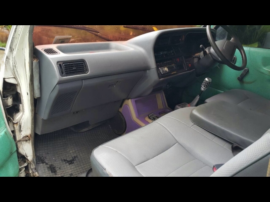 Toyota Hiaceปี91 ดีเซล2500cc เกียร์ธรรมดา