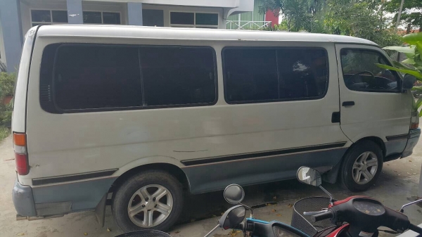 Toyota Hiaceปี91 ดีเซล2500cc เกียร์ธรรมดา