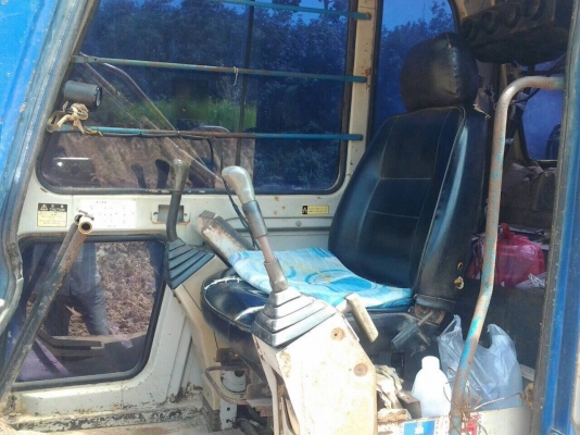ขายแบคโฮ KOBELCO SK120 LP-075XX แอร์ไฟฟ้า เล่มทะเบียนพร้อม สนใจโทร 081-970-1072