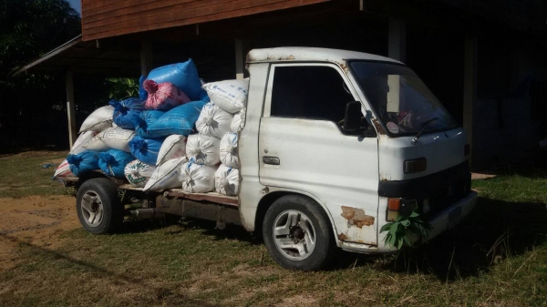 รถมีเล่มทะเบียน ตัดทำอีแต๋นบรรทุก ลดไปเลย อยากขาย รถเต็มบ้าน