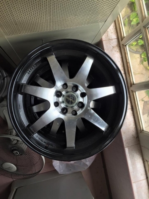 ล้อ 17  เก็บสีมายังไม่เคยใช้   17 กว้าง 7