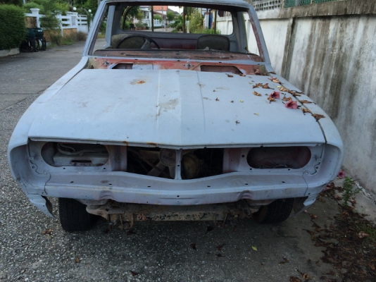 ขายเหมา datsun 620 1คัน 1 ซากอุปกรณ์ตามรูป