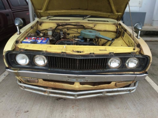 ขายเหมา datsun 620 1คัน 1 ซากอุปกรณ์ตามรูป