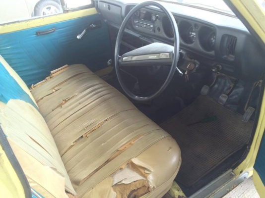 ขายเหมา datsun 620 1คัน 1 ซากอุปกรณ์ตามรูป