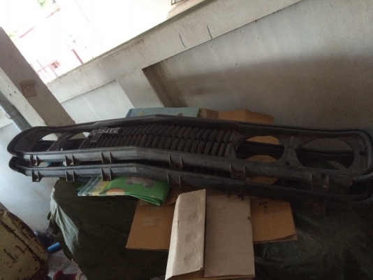 ขายเหมา datsun 620 1คัน 1 ซากอุปกรณ์ตามรูป