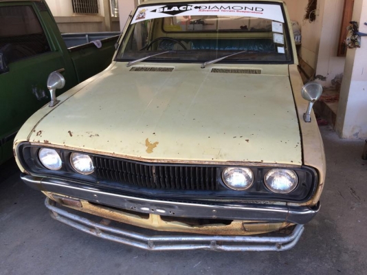 ขายเหมา datsun 620 1คัน 1 ซากอุปกรณ์ตามรูป