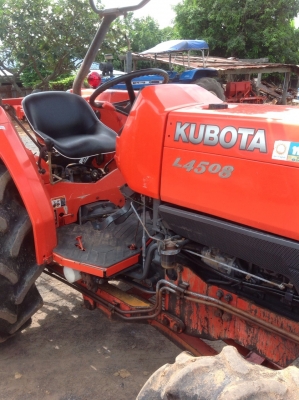 แทรกเตอร์คูโบต้า 4508 สภาพดีเดิมๆทั้งคันพร้อมใช้งาน มีผานดันหน้า และ โรตารี่