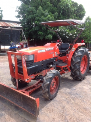 แทรกเตอร์คูโบต้า 4508 สภาพดีเดิมๆทั้งคันพร้อมใช้งาน มีผานดันหน้า และ โรตารี่