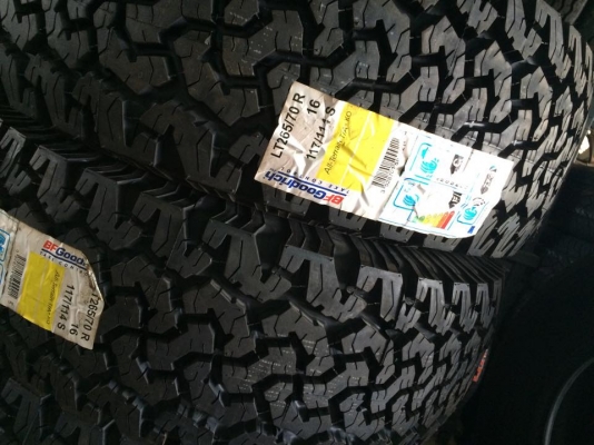 BF Goodrich All-Terrain 265 70 r16 ยางใหม่ปลายปี14