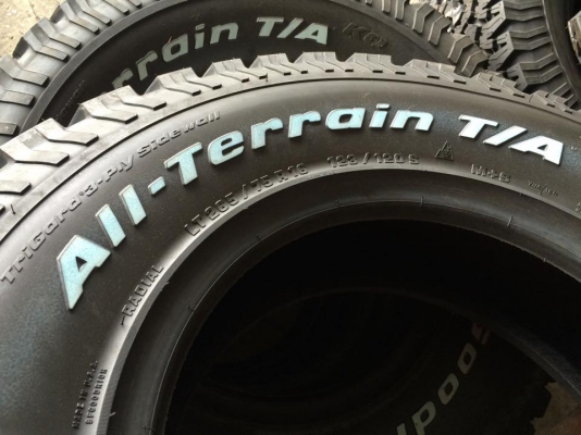 BF Goodrich All-terrain  KO ขนาด 265 75 r16  ยางใหม่ผลิตปี15