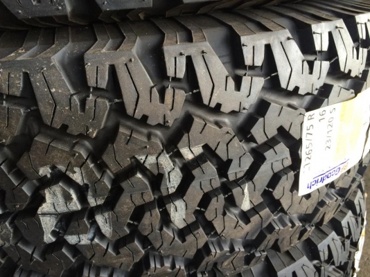 BF Goodrich All-terrain KO ขนาด 265 75 r16 ยางใหม่ผลิตปี15 BF Goodrich All-terrain KO ขนาด 265 75 r16 ยางใหม่ผลิตปี15