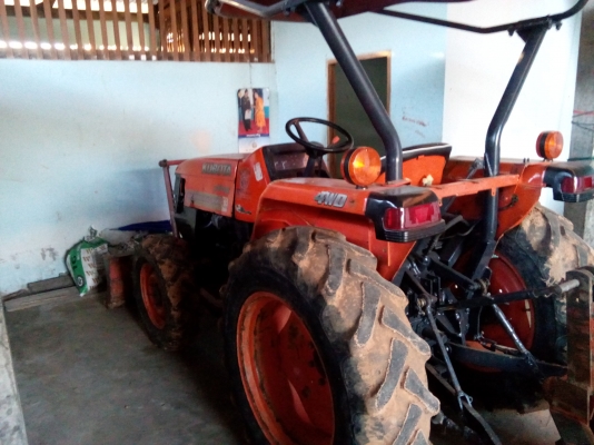 ขาย 190000 บาท พร้อมอุปกรณ์ 4 อย่าง