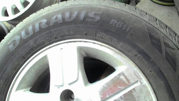 แม็กวีโก้ ขนาด 5 รู ขอบ15 พร้อมยาง 215/70R15 BRIDGESTONE DURAVIS R611 ชุด 4 ล้อ tel.081-427-3941 แม็กวีโก้ ขนาด 5 รู ขอบ15 พร้อมยาง 215/70R15 BRIDGESTONE DURAVIS R611 ชุด 4 ล้อ tel.081-427-3941