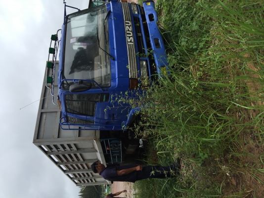 ขาย. 10ล้อหัาว2เพลาดั้ม.  วางหัวล้อคกี้ เข้าเล่มเรียบร้อย เครื่อง165