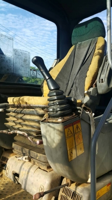 ขายรถแบคโฮ  VOVOL  EC 210LCเครื่องดีปั้มแรงรถสวยพร้อมใช้ราคา 430,000 090-772-3710 090-772-3708