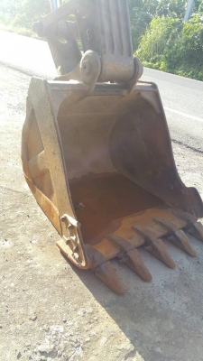 ขายรถแบคโฮ  VOVOL  EC 210LCเครื่องดีปั้มแรงรถสวยพร้อมใช้ราคา 430,000 090-772-3710 090-772-3708