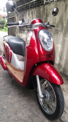 Honda scoopy i